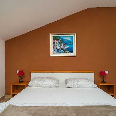 Apartments Pavo 察夫塔特 外观 照片